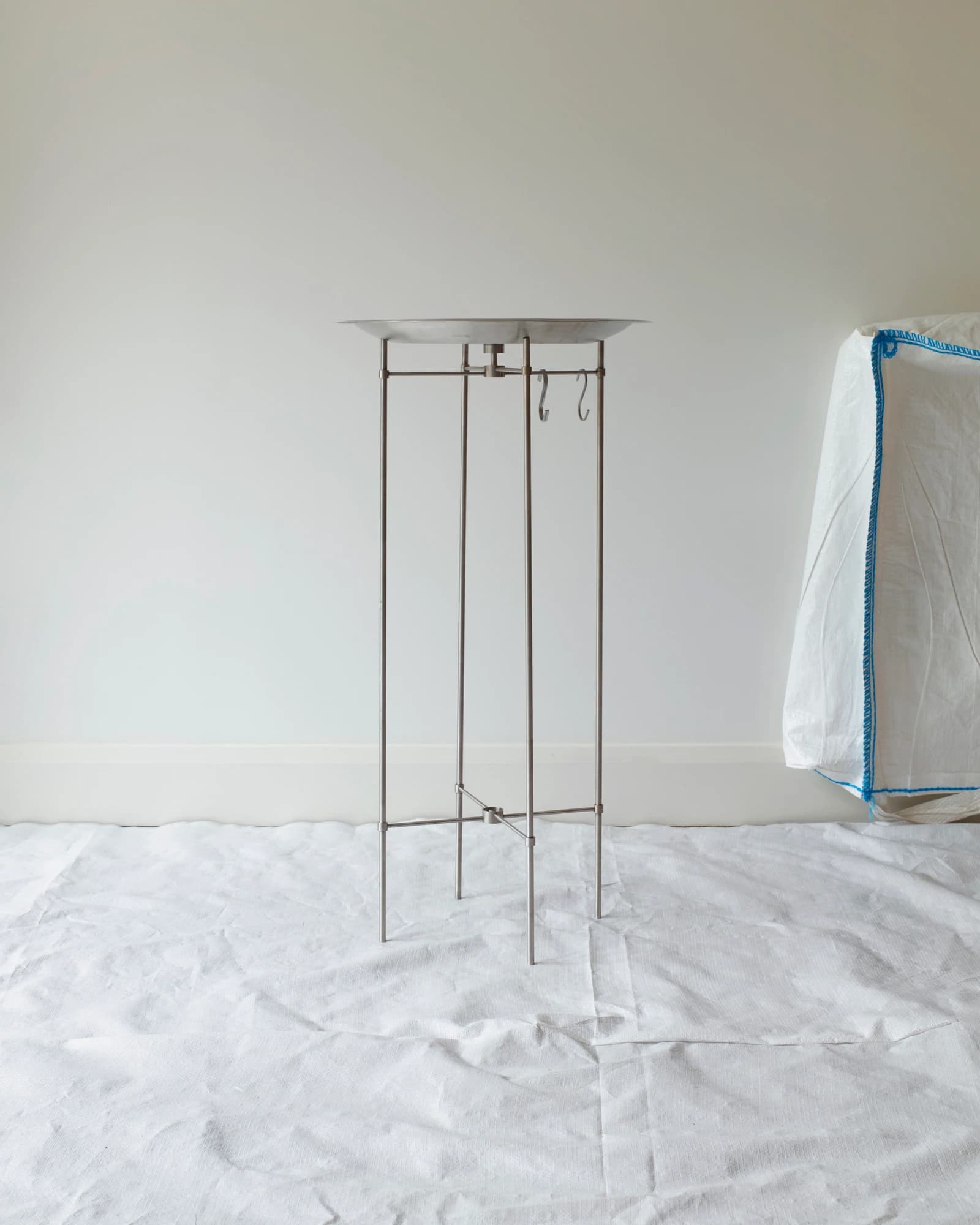 Table Without Qualities – Plinth